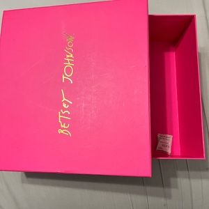 Pretty pink Betsey Johnson box